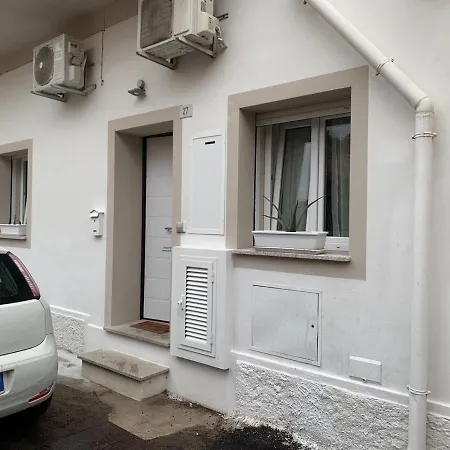 Nuova 27 Apartament