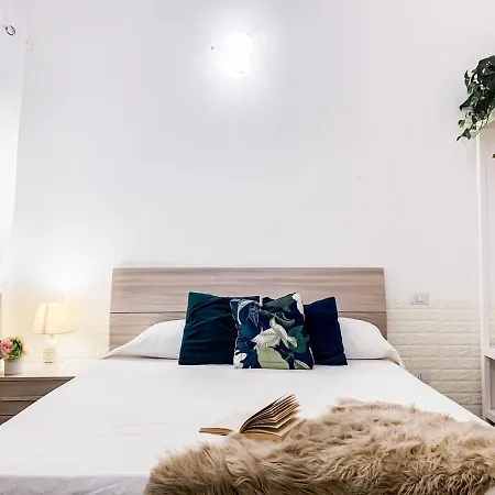 Nuova 27 Apartament *