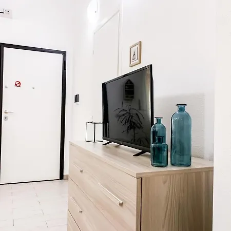 Nuova 27 شقة